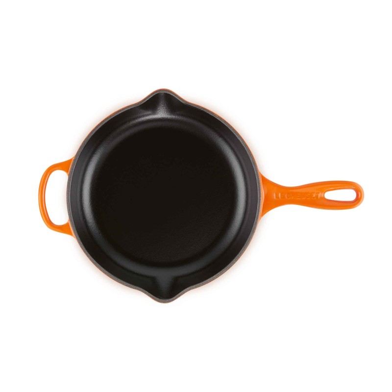 23CM SIGNATURE CAST IRON ROUND SKILLET - VOLCANIC