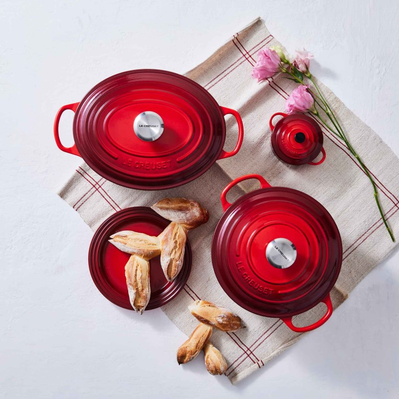 31CM CAST IRON OVAL SHALLOW CASSEROLE - CERISE