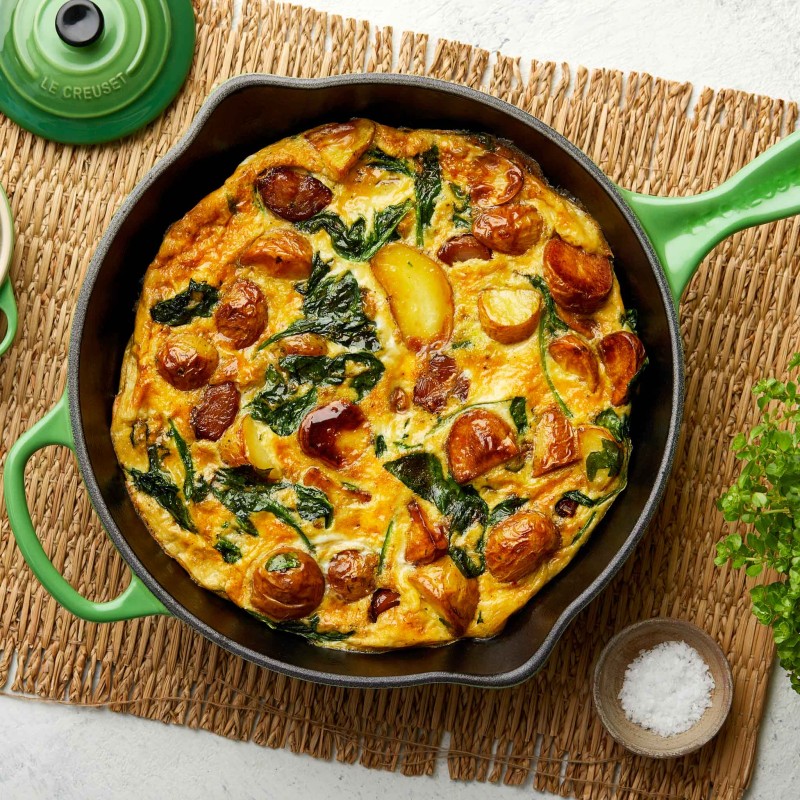 26CM SIGNATURE CAST IRON ROUND SKILLET - BAMBOO