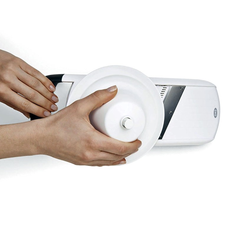 SIMPLE MANDOLINE SLICER