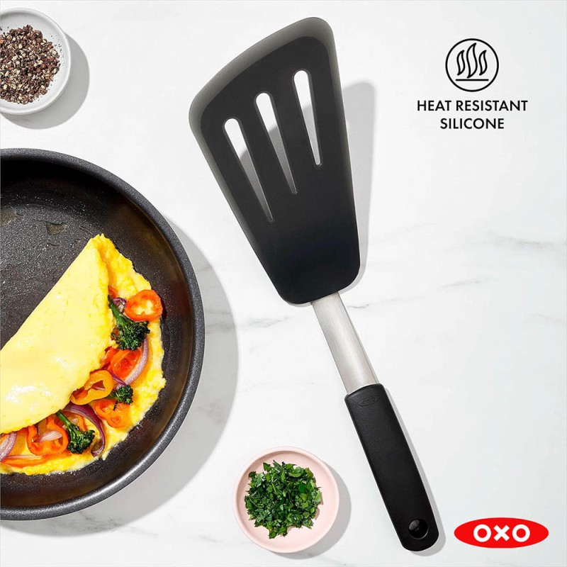 FLEXIBLE OMELET TURNER