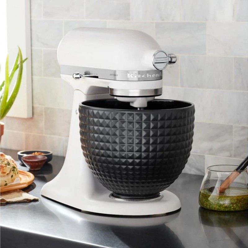 4.8L CERAMIC MIXING BOWL - BLACK STUDDED