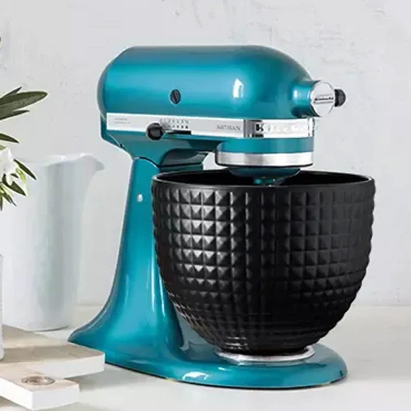 4.8L CERAMIC MIXING BOWL - BLACK STUDDED