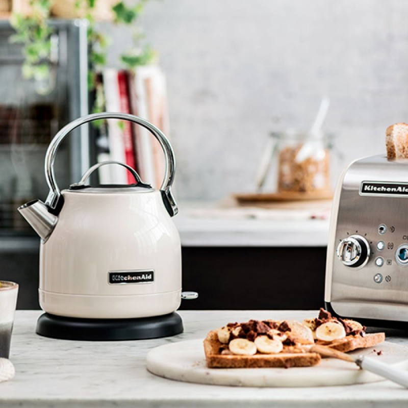 1.25L ELECTRIC KETTLE - ALMOND CREAM