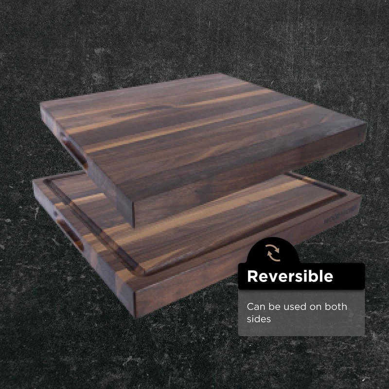 CLASSIC CUTTING BOARD (MEDIUM) - WALNUT