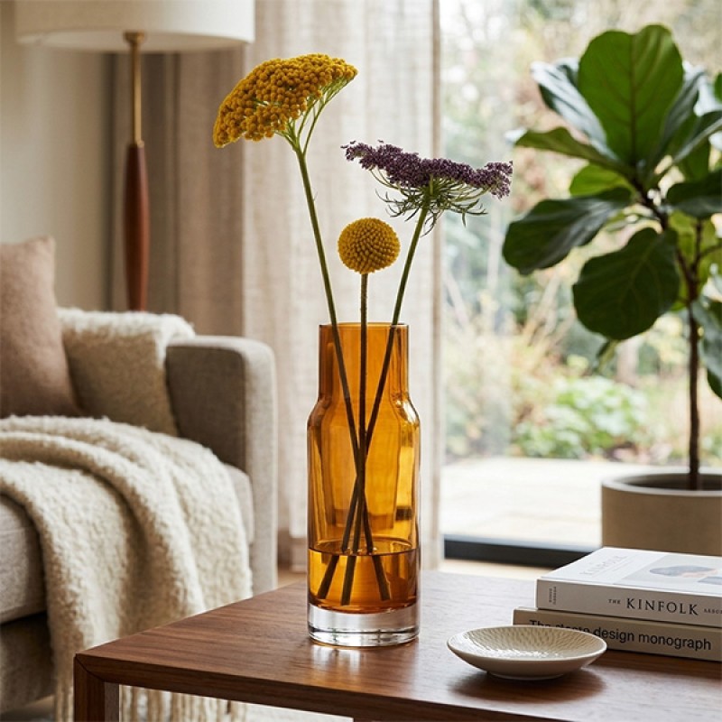 UTILITY VASE AMBER