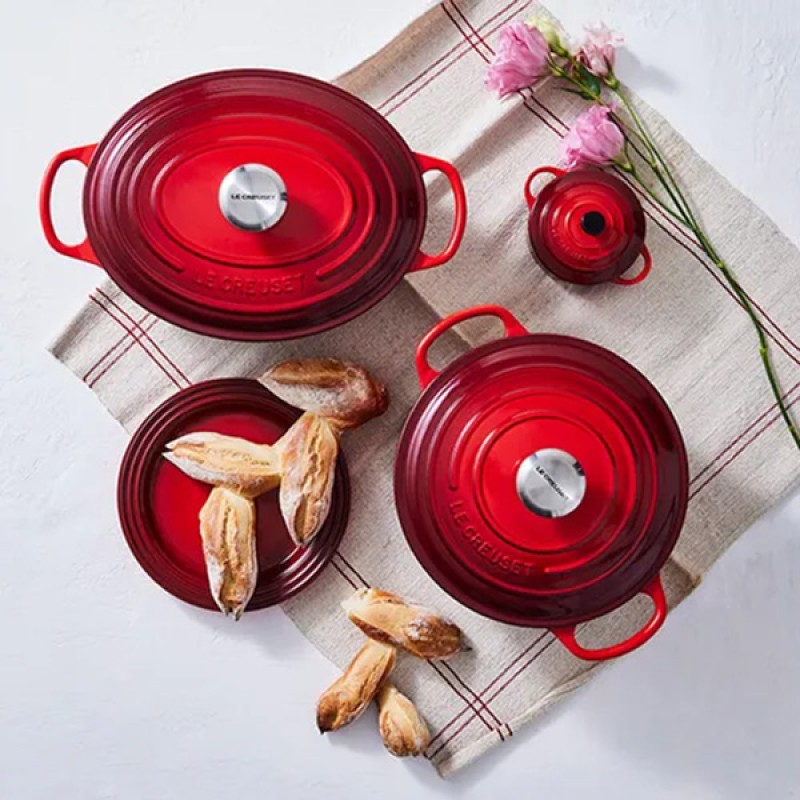 35CM SIGNATURE CAST IRON OVAL CASSEROLE - CERISE