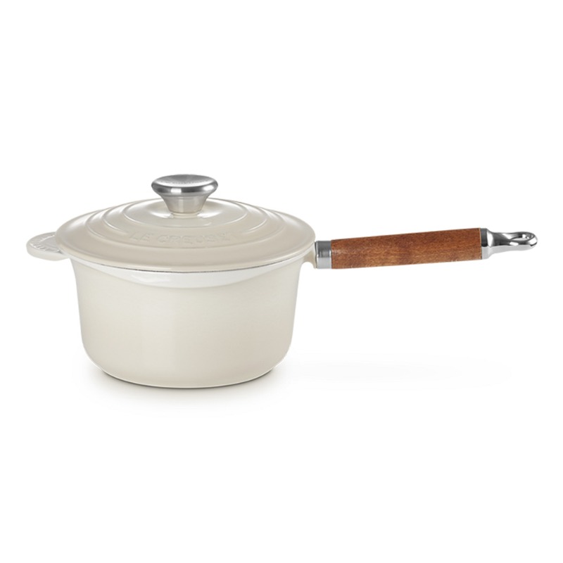 WOODEN HANDLE SAUCEPAN MERINGUE