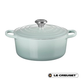 28CM SIGNATURE ENAMELLED CAST IRON ROUND CASSEROLE...