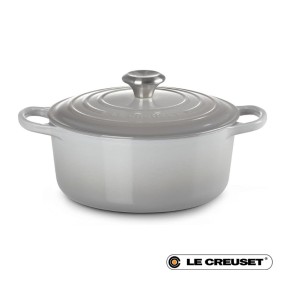24CM SIGNATURE ENAMELLED CAST IRON ROUND CASSEROLE...